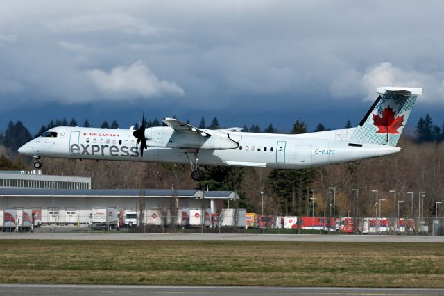 de Havilland Dash 8-400 (C-GJZC)