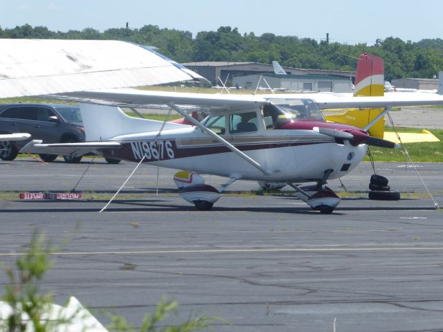 Cessna Skyhawk (N19676)