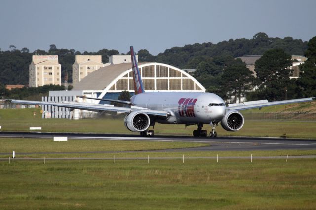BOEING 767-300 (PT-MUA)