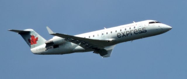 Canadair Regional Jet CRJ-200 (C-GKEJ) - Minutes prior to landing, summer 2019.