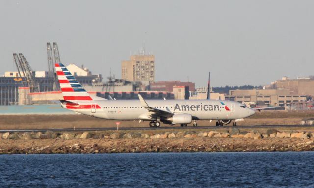 Boeing 737-800 (N989AN)