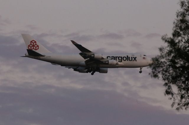 Boeing 747-400 (LX-ECV)