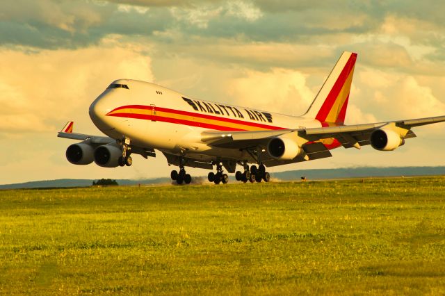 Boeing 747-400 (N706CK) - CKS 956 Landing 06 From Chicago for Lobster