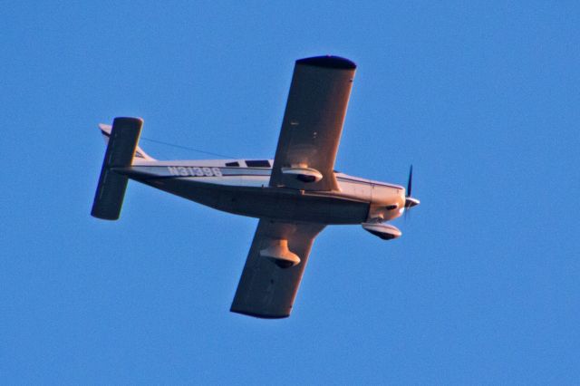 Piper Saratoga (N31396) - Subject aircraft, registered as a 1978 Piper PA-32-300 Cherokee Six, photographed at 2014HrsEDT on 01-Jul-2018 enroute to KCDW.