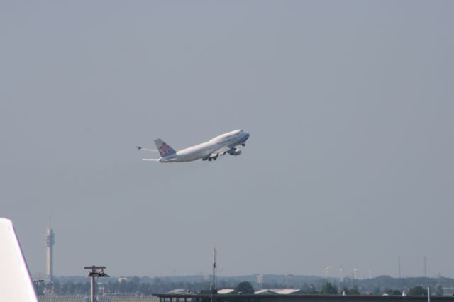 Airbus A330-300 (B-18251)