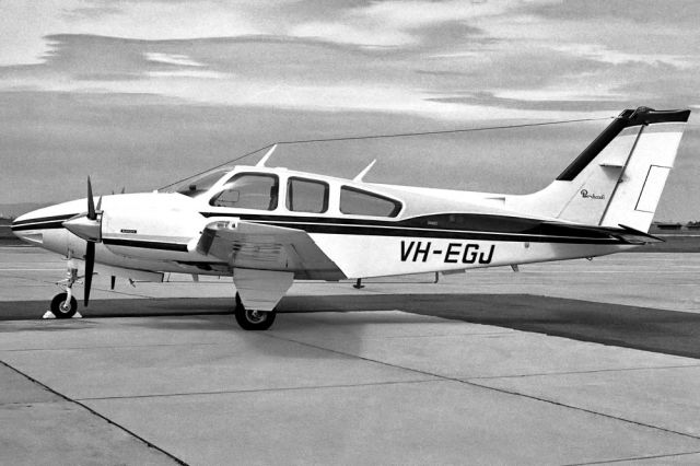 Lockheed EC-130J Hercules (VH-EGJ) - BEECH E55 BARON - REG VH-EGJ (CN TE-979) - ESSENDON MELBOURNE VIC. AUSTRALIA - YMEN 25/3/1979