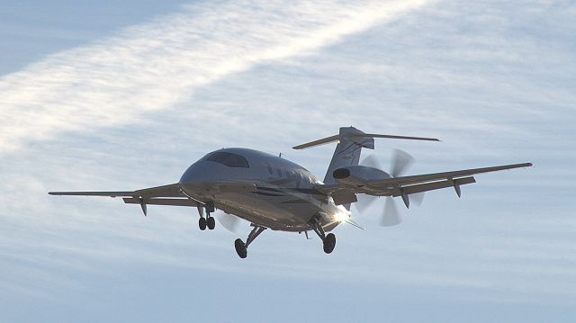 Piaggio P.180 Avanti (N192LW)