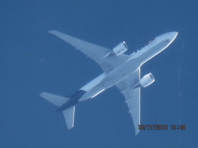BOEING 777-200LR (N862FD)