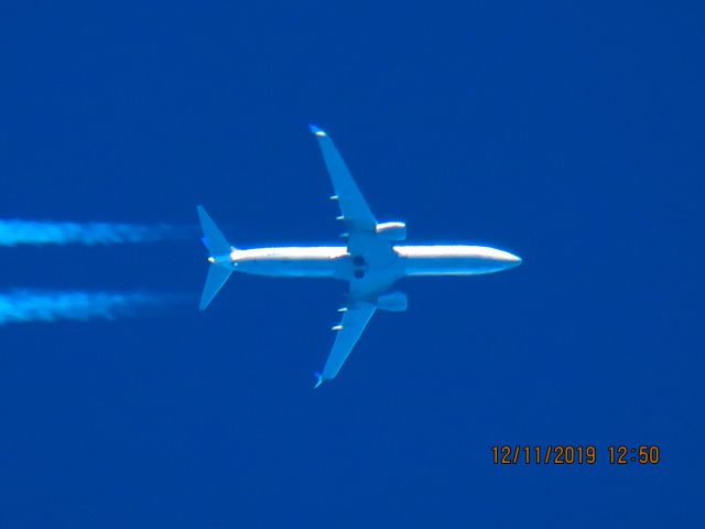 Boeing 737-900 (N62895)