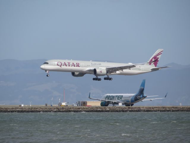 Airbus A350-1000 (A7-ANP)