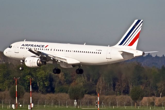 Airbus A320 (F-HEPA)