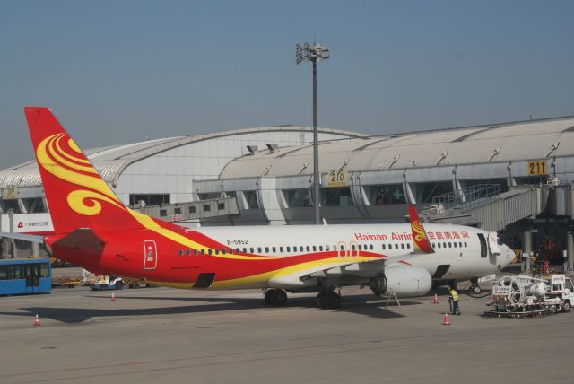 Boeing 737-800 (B-5852) - Hainan Airlines B737-800 cn39204