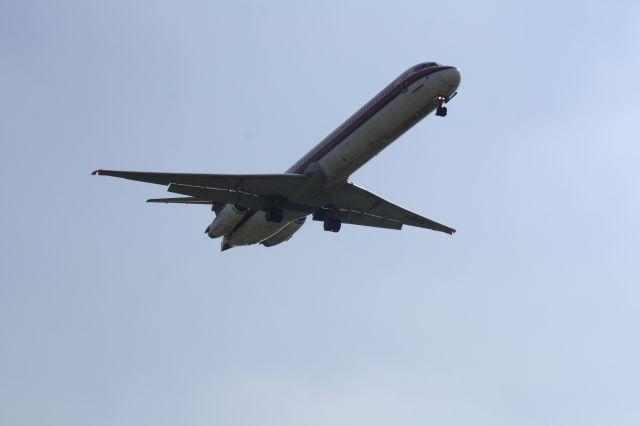 McDonnell Douglas MD-80 (I-SMEC)