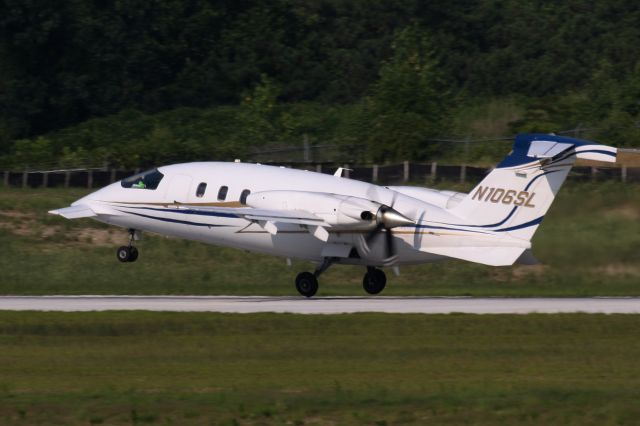 Piaggio P.180 Avanti (N106SL)