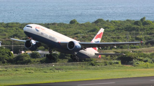 Boeing 777-200 (G-VIIO)