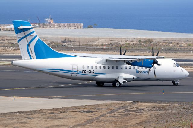 ALENIA Surveyor (ATR-42-500) (PR-OHA) - Tenerife Sur - Reina Sofia (TFS / GCTS) - Spainbr /br /Photo taken: April 1, 2024br /br /Operator: Omni Taxi Aereobr /Type: ATR 42-500br /Registration: PR-OHSbr /Serial: 554br / br /Category: Civil Aircraft - Airliner