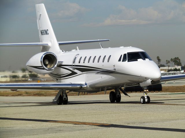 Cessna Citation Sovereign (N680MC) - Taxiing to ramp