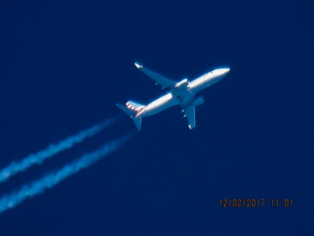 Boeing 737-800 (N316PF)