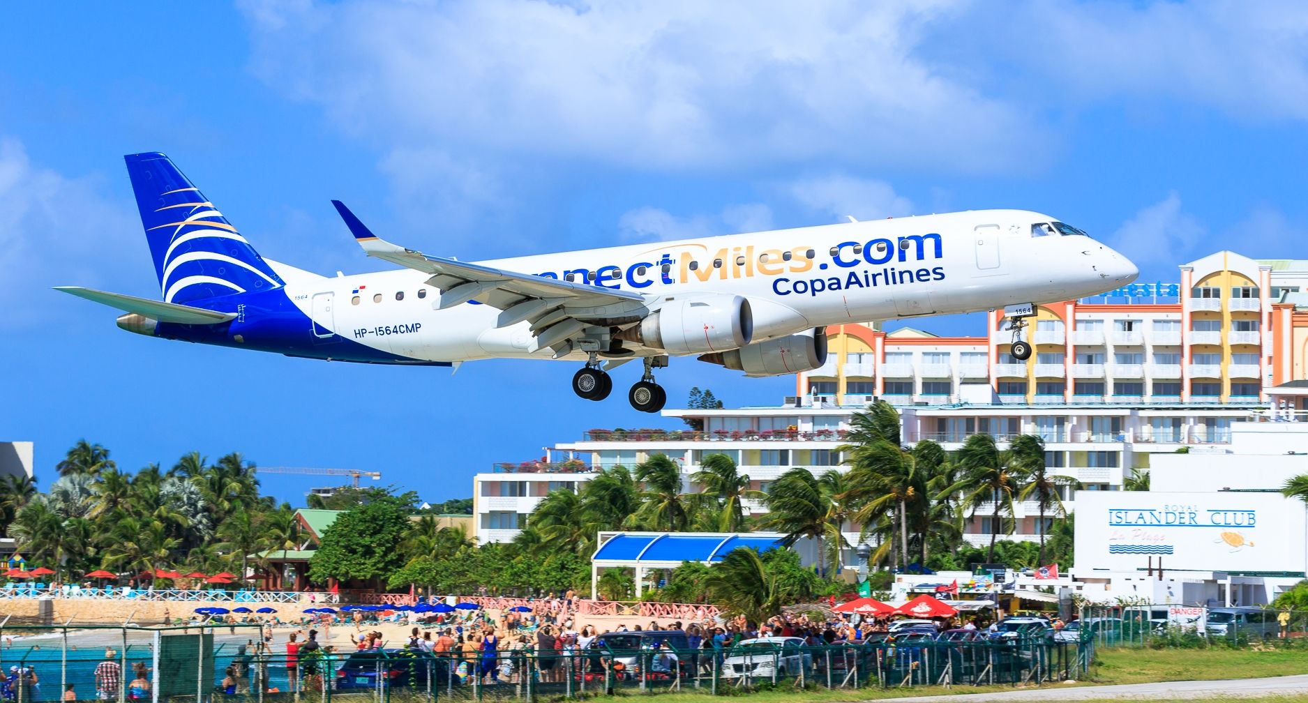 Boeing 737-700 (HP-1564CMP) - HP-1564CMP at TNCM