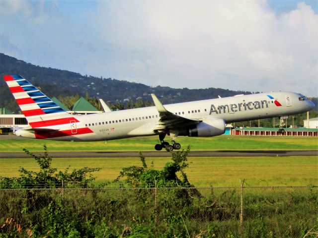 Boeing 757-200 (N186AN)