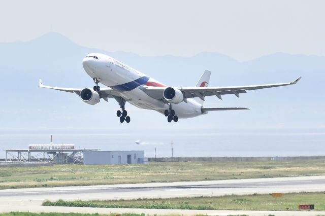 Airbus A330-300 (9M-MTG)