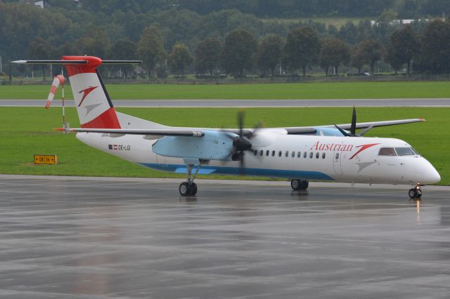 de Havilland Dash 8-400 (OE-LGI)