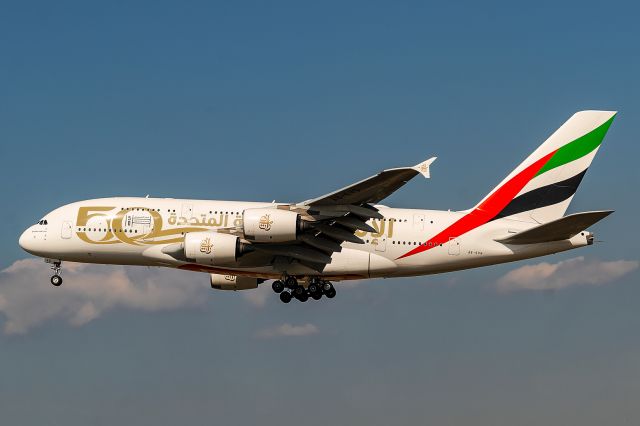 Airbus A380-800 (A6-EVG)