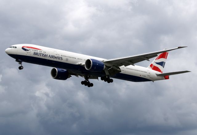 BOEING 777-300ER (G-STBG)