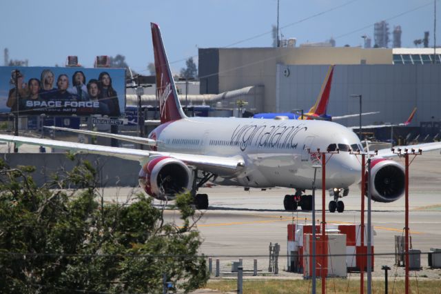 Airbus A350-1000 (G-VOWS)