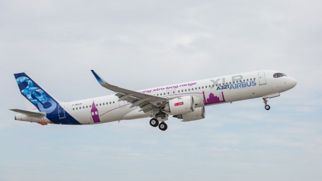 Airbus A321 (F-WXLR)