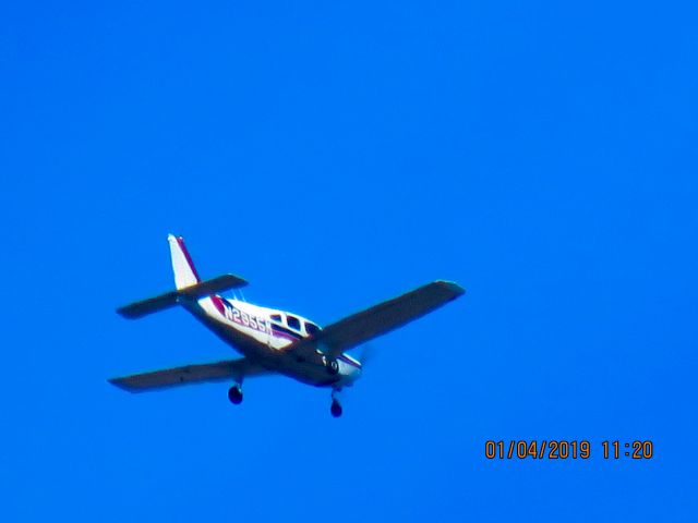 Piper Cherokee (N2955M)