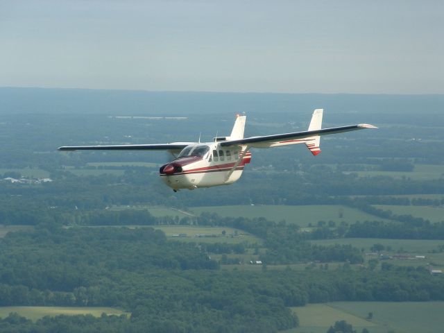 Cessna Super Skymaster (N325)