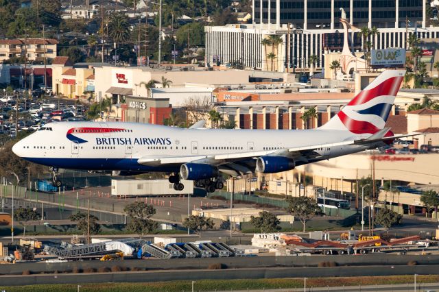 Boeing 747-400 (G-BYGE)