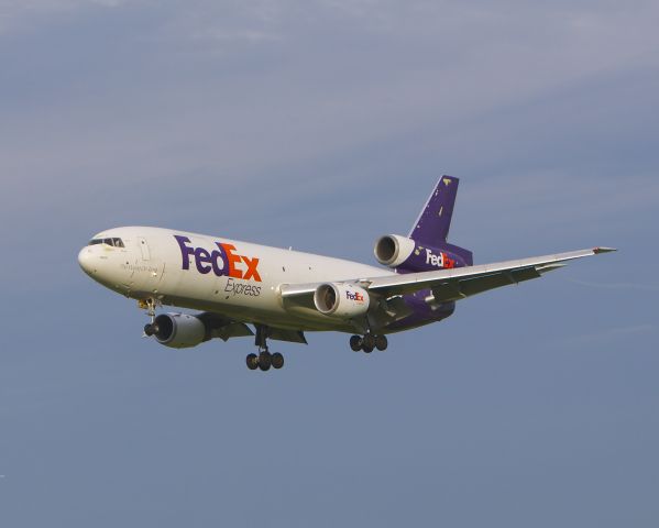 McDonnell Douglas DC-10 (N567FE) - Seen here on final for 33L at BWI June 13. 2013.