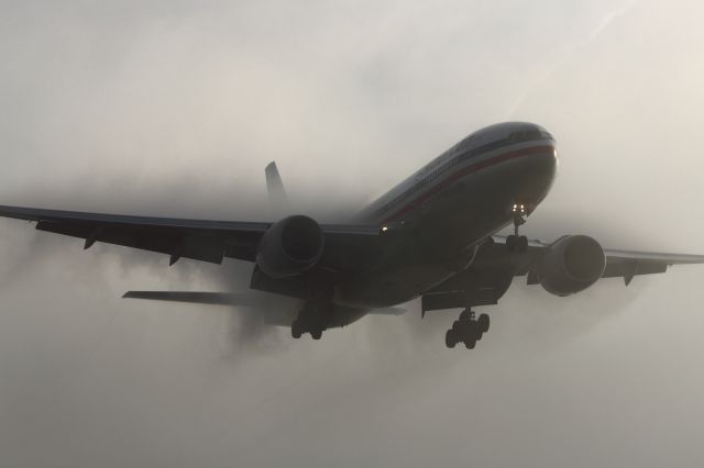 Boeing 777-200 (N777AN) - Early morning arrival for this American Airlines B777-200ER.