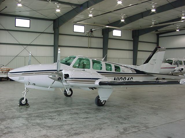 Beechcraft Baron (58) (N1094G) - 1996 BE58