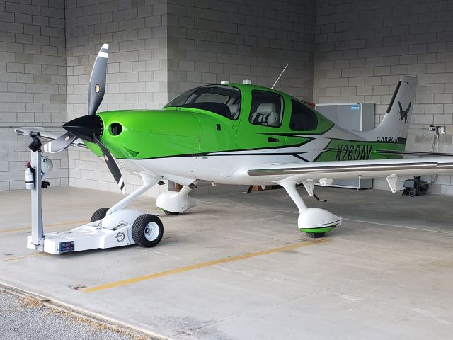 Cirrus SR-22 (N260AV)