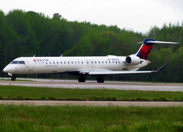 Canadair Regional Jet CRJ-900 (N307PQ)