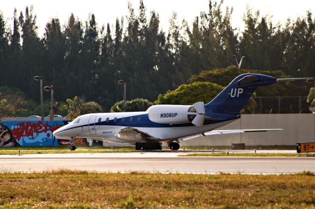 Cessna Citation X (N908UP) - N908UP taxiing for take-off out of BCT