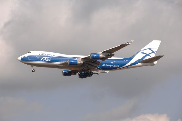 Boeing 747-400 (VP-BIG) - Final Approach to Narita Intl Airport R/W34L on 2009/3/20