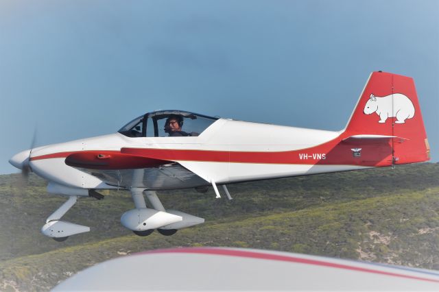 Vans RV-6 (VH-VNS)