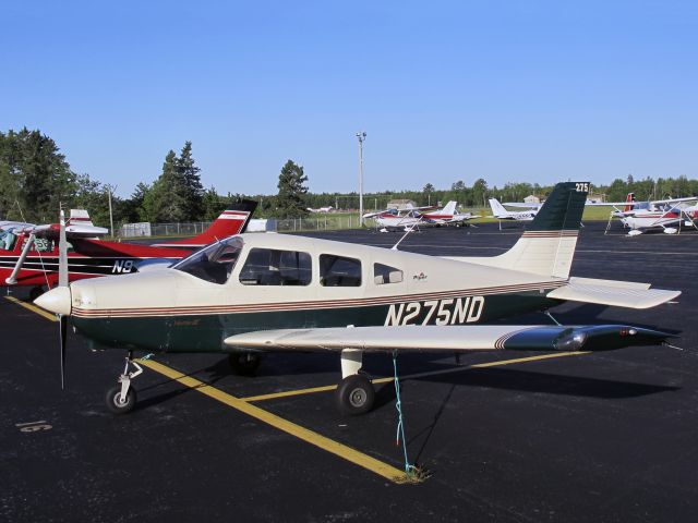 Piper Cherokee (N275ND)