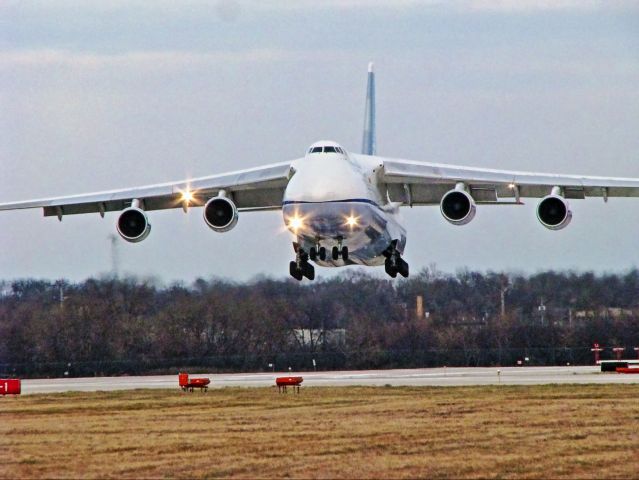 Antonov An-124 Ruslan (RA-82046)