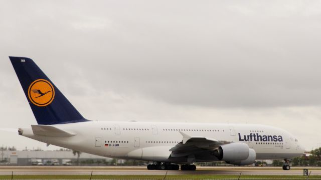 Airbus A380-800 (D-AIMM)