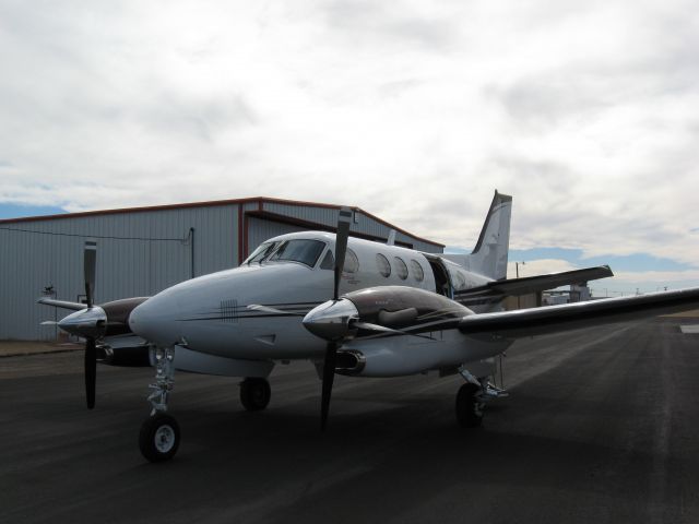 Beechcraft King Air 90 (N402MD)