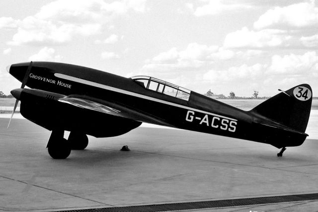 G-ACSS — - DE HAVILLAND DH-88 COMET - REG G-ACSS (CN 1996 ) - ESSENDON MELBOURNE VIC. AUSTRALIA - YMEN (19/2/1985)B/W NEGATIVE SCAN.