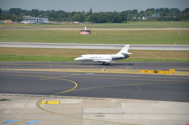 Dassault Falcon 2000 (OE-HPH)