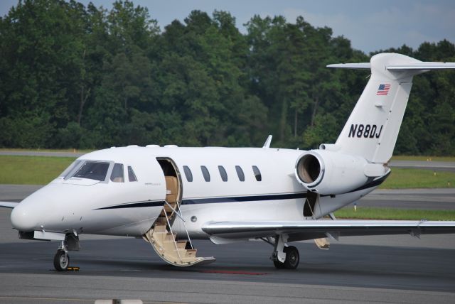 Cessna Citation III (N88DJ) - Awaiting Casey Mears to arrive - 9/17/09