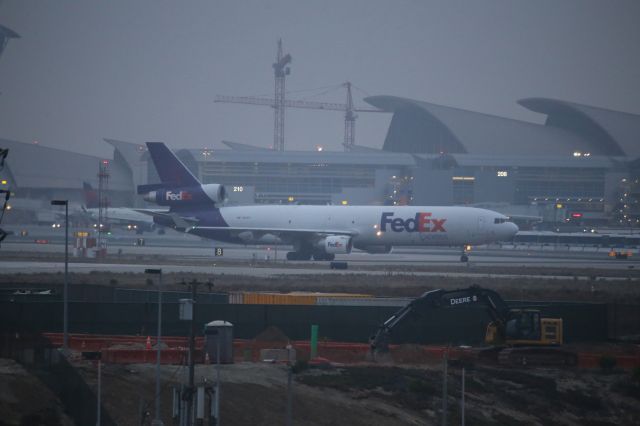 Boeing MD-11 (N631FE)