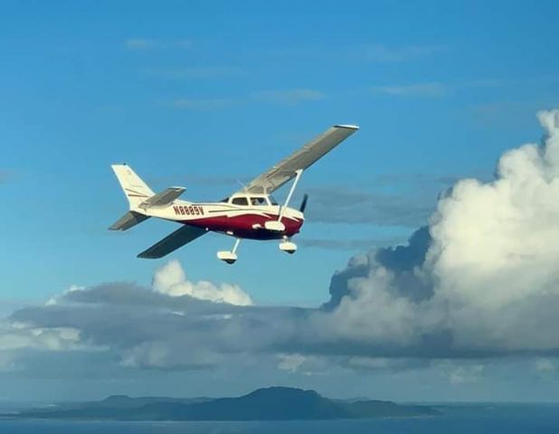 Cessna Skyhawk (N8889V) - West of Vieques Island